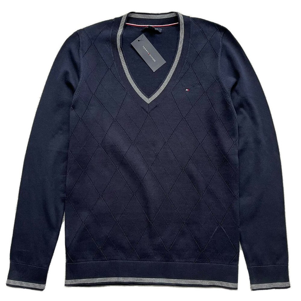 Tommy Hilfiger Women's Argyle V-neck Sweater